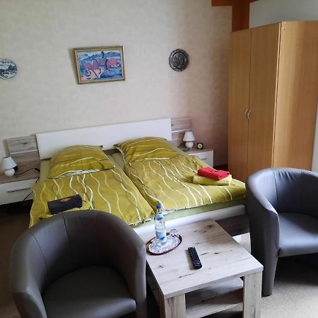 Pension Sonneneck Kamschlacken ภายนอก รูปภาพ